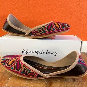 Fuchsia embroidered flats